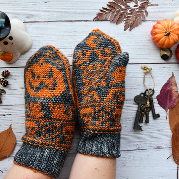 Pumpkins and Cats Mittens