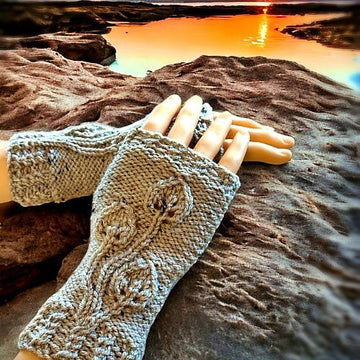 Autumn Leaf Half Gloves