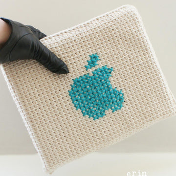 Cotton Delicious Apple Tablet Case (8.5" x 10") (tunisian003)