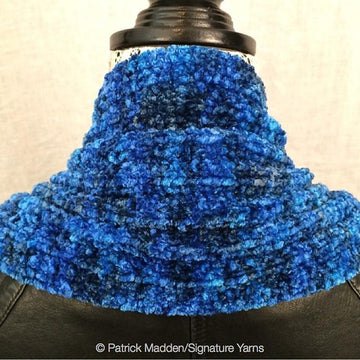 The Corso Capelet and Scarf