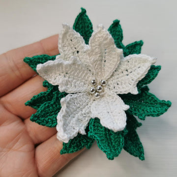 Christmas Poinsettia white flower pattern