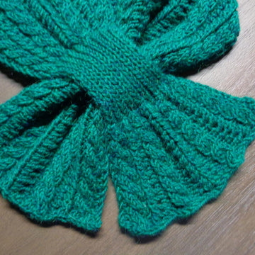 Kelly Keyhole Scarf