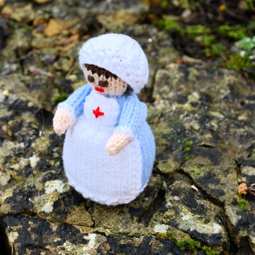 Miniature WWI Red Cross Nurse Doll Knitting Pattern - Toy Knitting Pattern