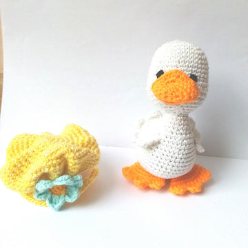 Duckling amigurumi toy
