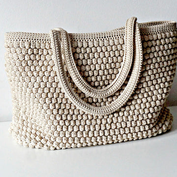 4 Crochet Bag Patterns Black and Beige Inspiration