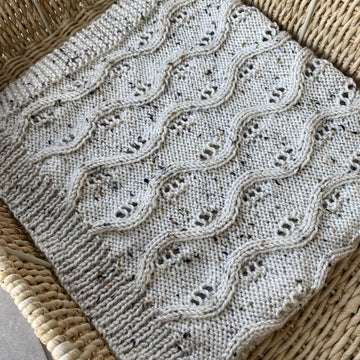 Cosy cable blanket