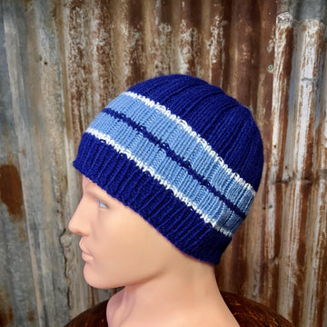 Bowie Beanie -- a loom knit pattern