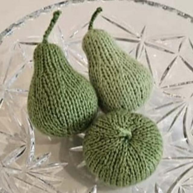 Knitted Apples and Pears