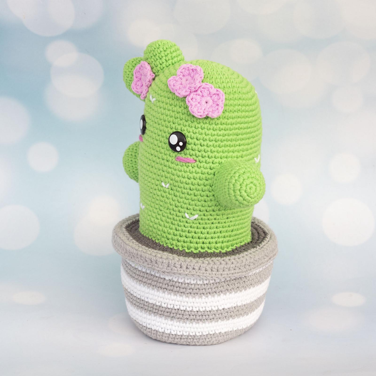 Cactus kawaii style
