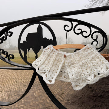 The Lune Collar
