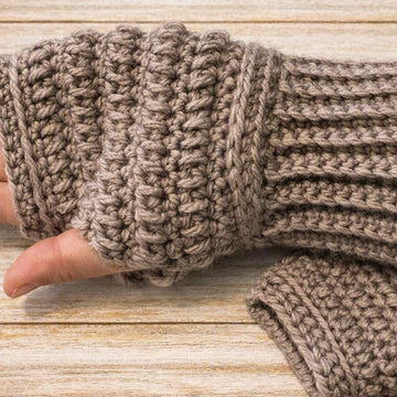 Kezue Textured Fingerless Gloves