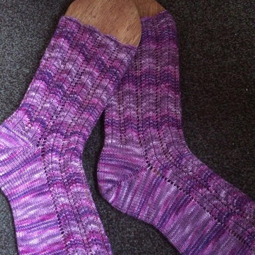 Scalloped Tulip Socks