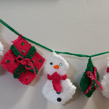 Snowman and Xmas Present Bunting