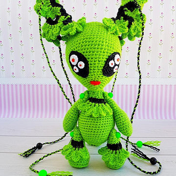 Crochet Cute Alien Girl