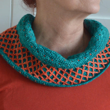 Reversible Diamond Cowl Scarflette