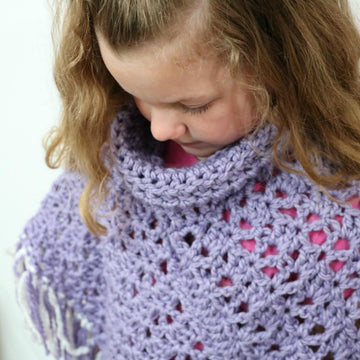 Bulky & Quick Lace Fringe Poncho