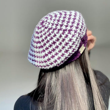 Classy Houndstooth Beret