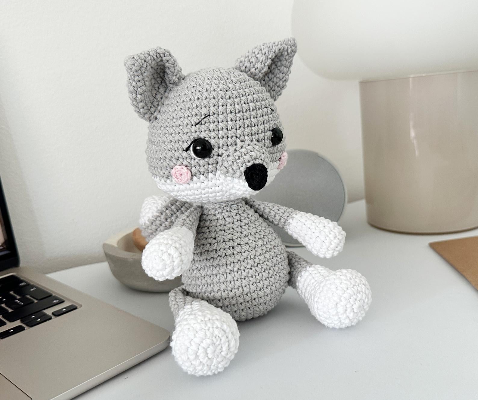 Wolf Amigurumi Crochet Pattern PDF – Wolf Soft Toy, Stuffed Animal Tutorial