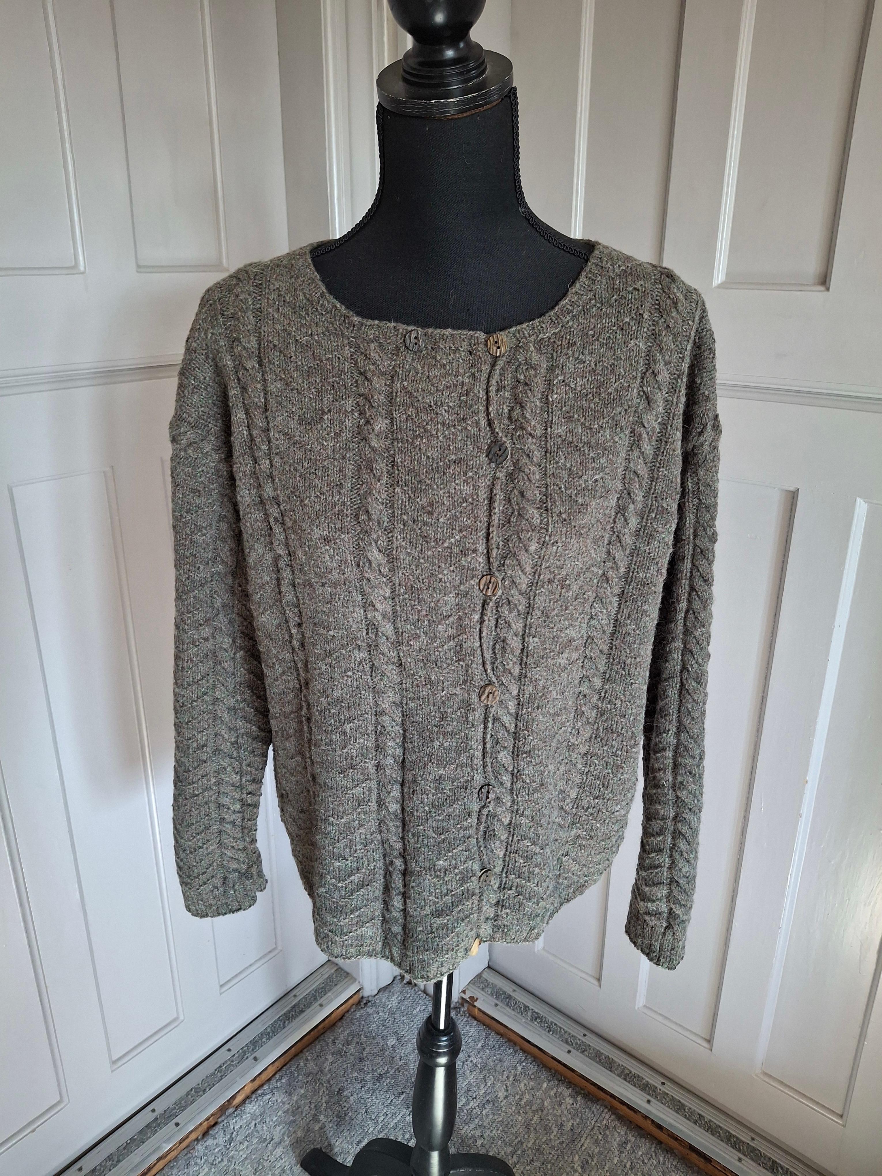 SKELBO, cardigan in Shetland wool