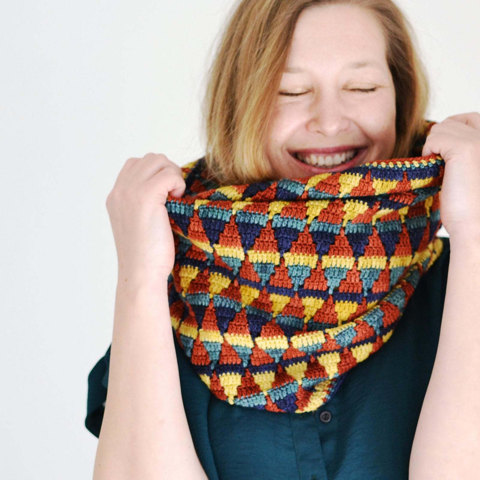 Trillian Cowl