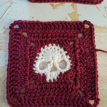 Anti-Valentine's Skull scarf