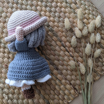 Sophie - Chibi crochet doll pattern