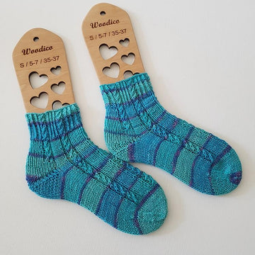 Cable vs Bubble Socks