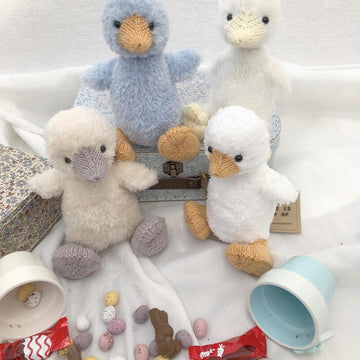 Dinky Duckling and Bo Bunny