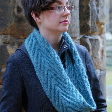 Featherweight Cowl