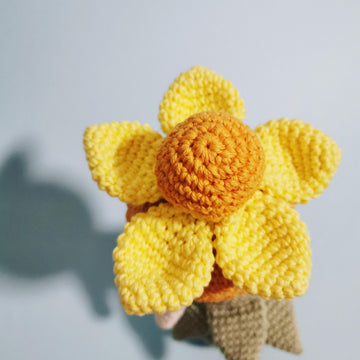 Mae the Flower