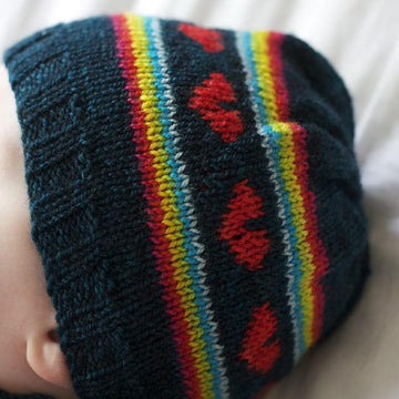 I heart rainbows hat