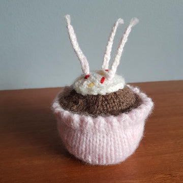 Knitted Cupcake