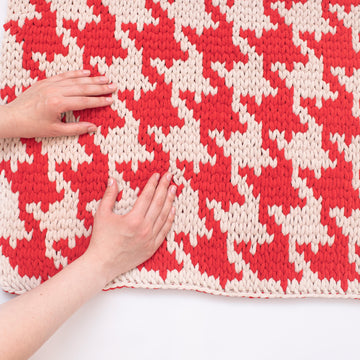 Classic Houndstooth Blanket Pattern