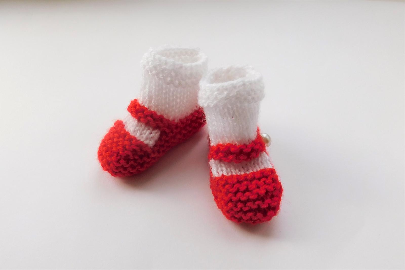 VELMA ~ Baby Mary Jane Shoe Booties
