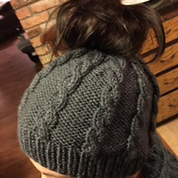 Lori's Ponytail Cable Hat
