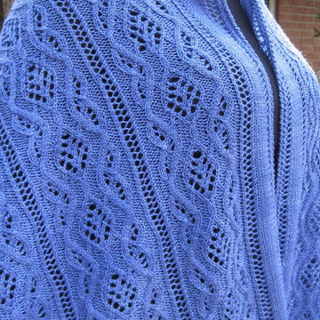 Trim Cable Lace Shawl