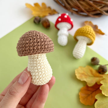 Crochet mushrooms pattern no sew Amigurumi keyring Autumn decor crochet ornament Car mirror hanger Bag charm keychain