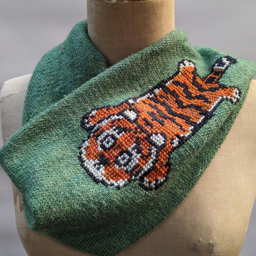 Tiger cowl