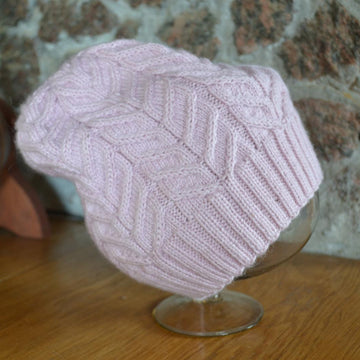 Hat old rose with braids