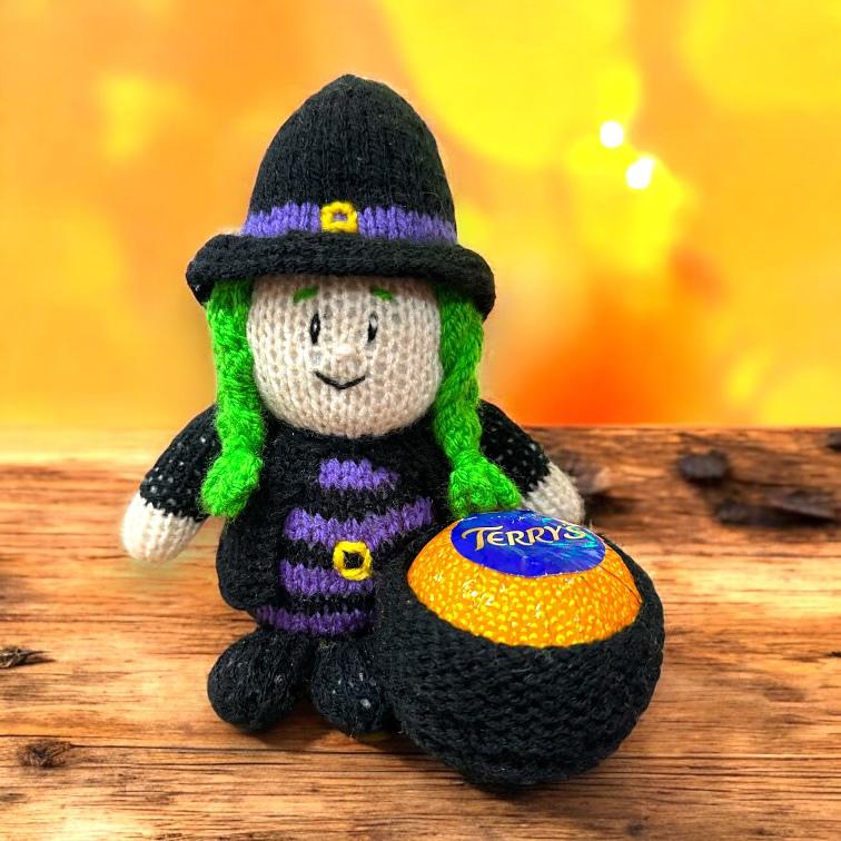 Halloween Witch with Cauldron sweet pot