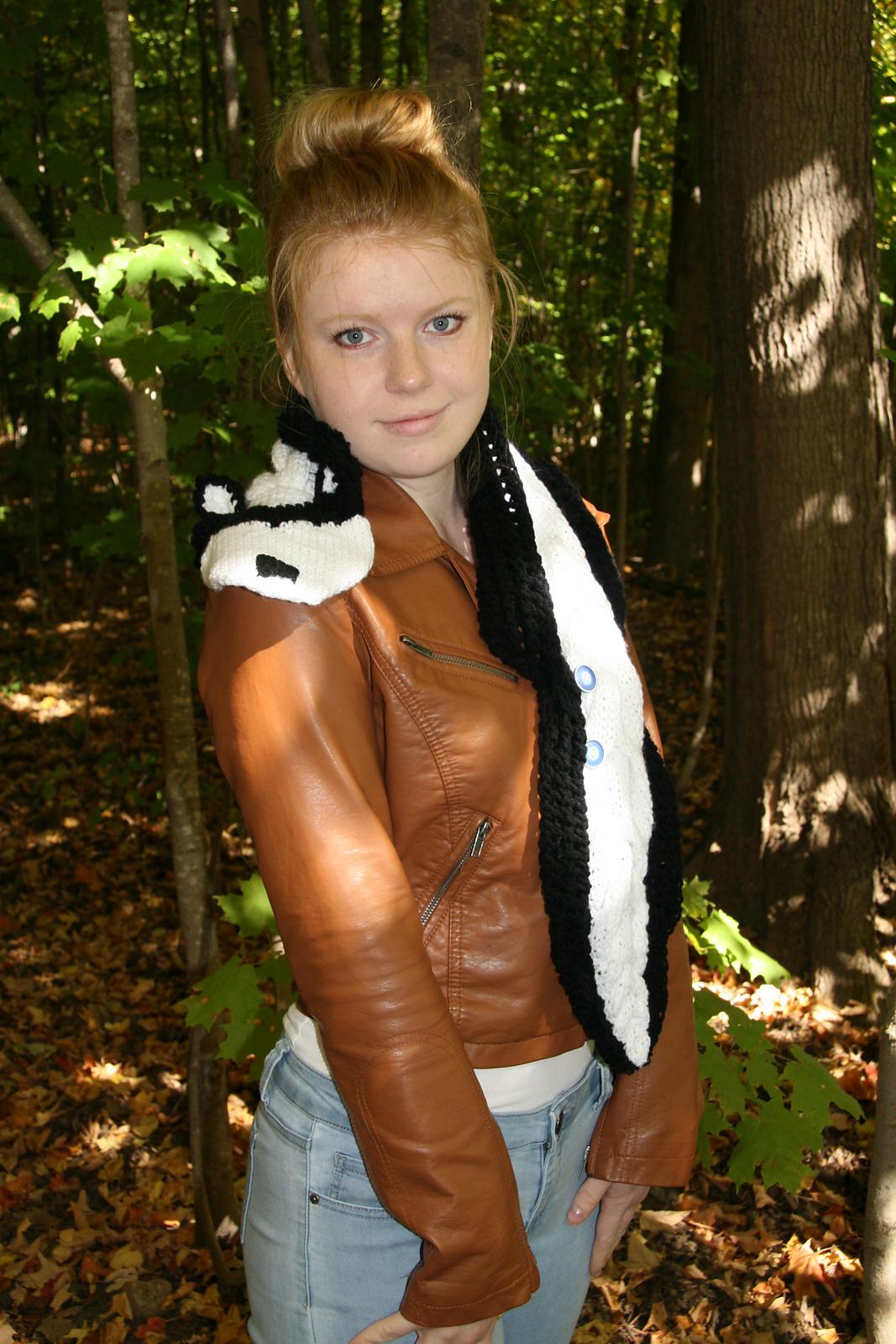 Skunk Scarf, Wrap around the Neck