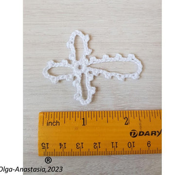 Small crochet cross 2