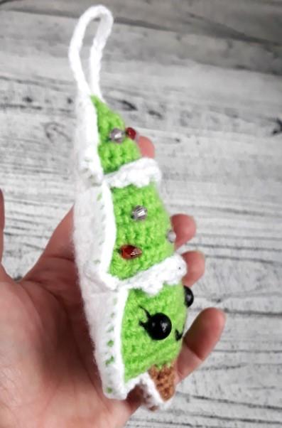 Crochet Christmas Tree Pattern: Mini Xmas Ornament DIY (PDF File)