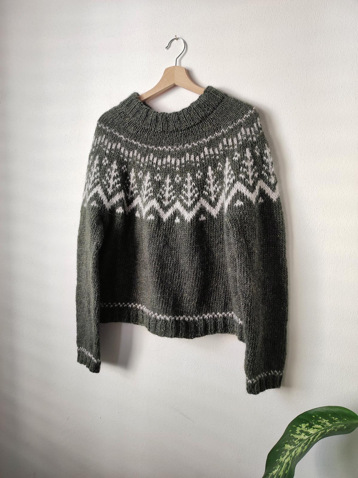 Woodland Hills Sweater
