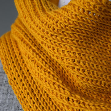 Ruska Cowl