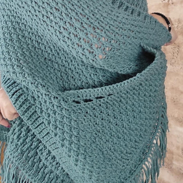 Jovana pocket shawl