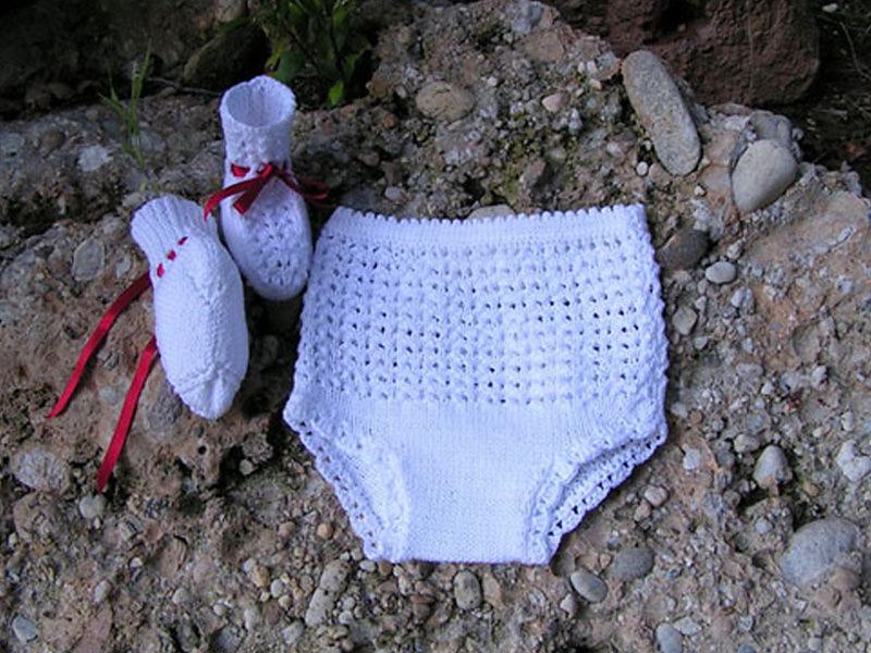 First Steps Knickers & Bootees