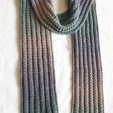 Crochet Pattern for Unisex Scarf With Nice Texture. German and English Version..