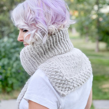 Cozy Celtic Kerchief (Dickie)