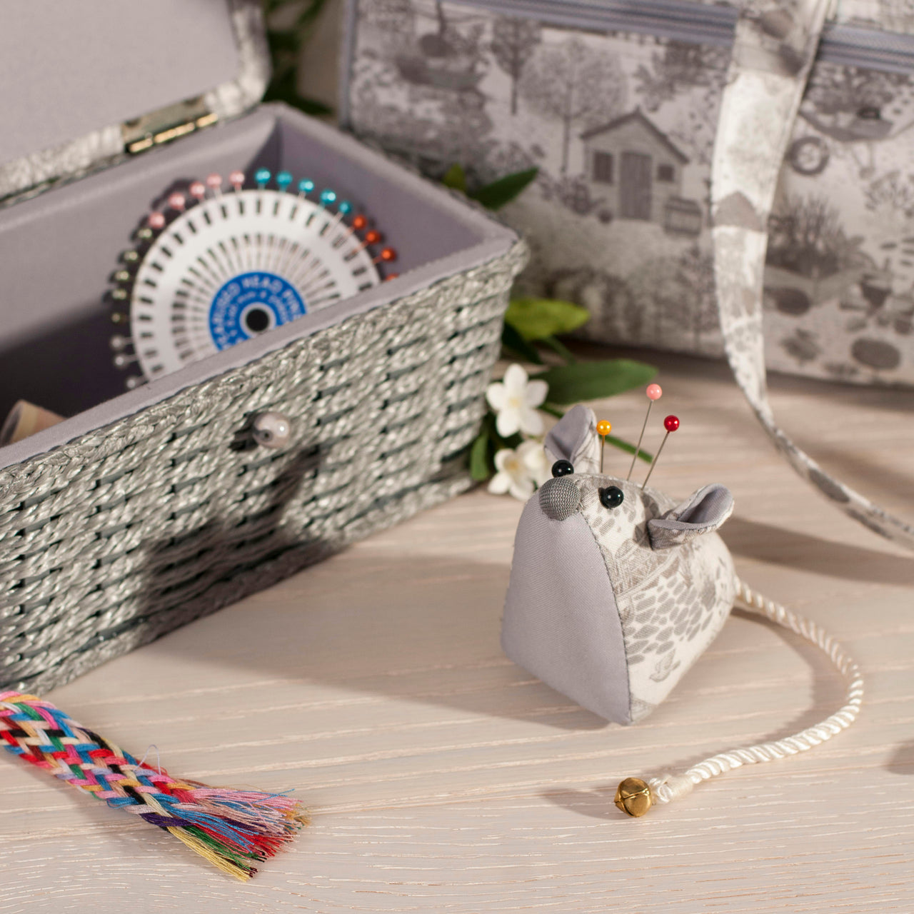 Hobbygift in The Garden Mouse Pincushion